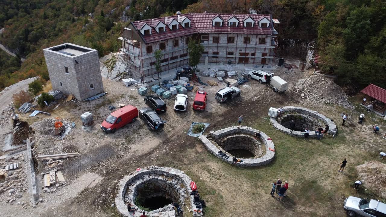 Ronioci Poljuda u eko akciji „Kaoci” na Biokovu